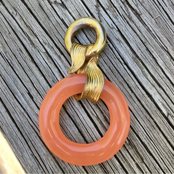 Givenchy Vintage Orange Lucite & Gold-tone Leaf-like Wrap-around Pendant 3.25" - Picture 1 of 11